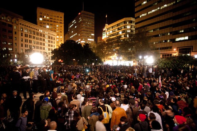 http://www.occupyoakland.org/wp-content/uploads/2011/10/occupy_oakland2.jpg